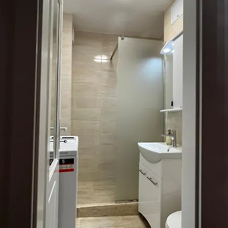 Quiet Flat With Balcony, Free Parking Included Apartment Cluj-Napoca Exterior photo